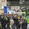 visiteurs-dans-les-allees-sima_article_s_sima_eng