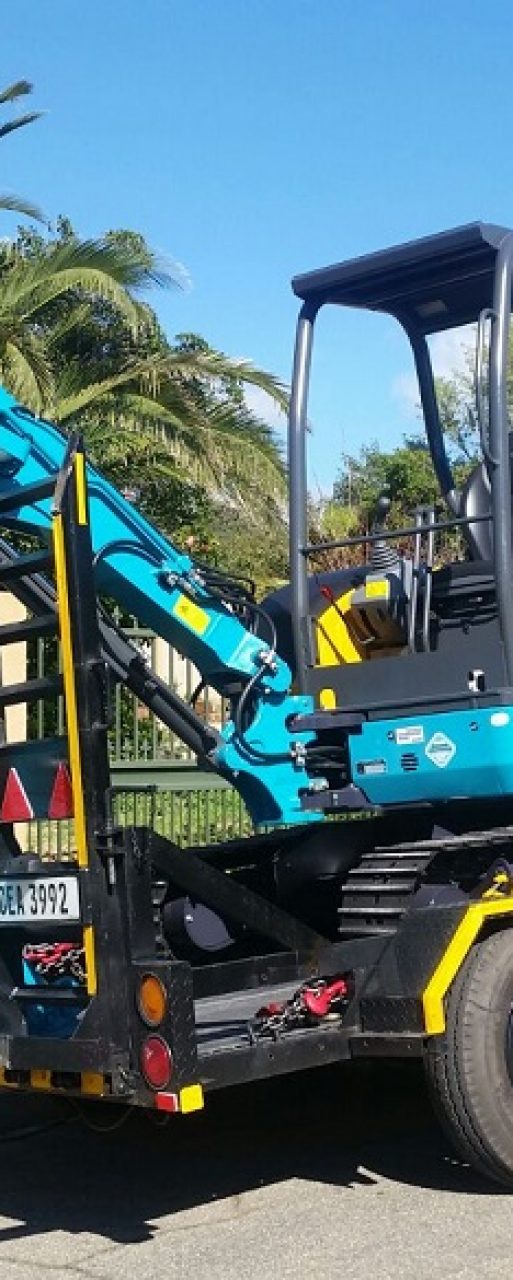 Mburg Mini Plant is a Cape Town-based family-owned contractor that specialises in earthmoving trenching rock breaking and hole-drilling jobs