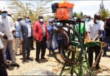 Kieni Dairy farmers in Kenya receive machines Kieni Dairy farmers in Kenya receive machines