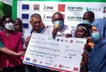 Kenyan farmers receive Crop Insurance Compensation Payout Kenyan farmers receive Crop Insurance Compensation Payout
