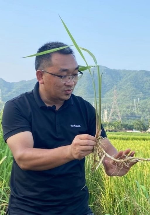 Dr. Liu Huan