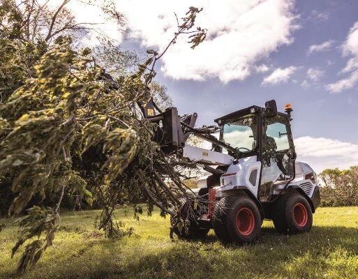 L28-log-grapple_Action_pic3_red