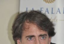 Community-driven decentralization and reconciliation in Palestine