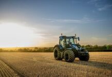 New Holland wins Green Good Design Award for LNG tractor