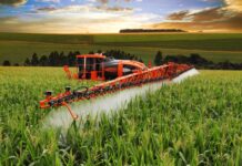 Jacto takes to NAMPO, a self-propelled fertilizer spreader with various technologies