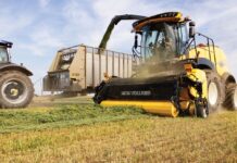 New Holland Celebrates Triple Win at AE50 Awards for Hay and forage operations
