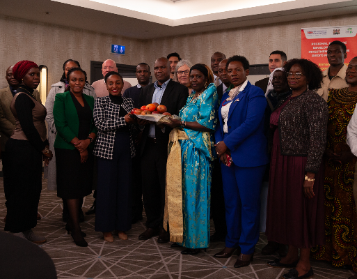 Apple Mango Handover