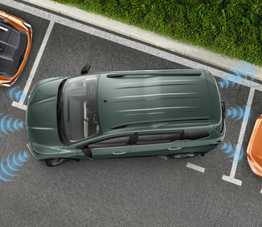 Nissan Unveils the All-New Gravite MPV