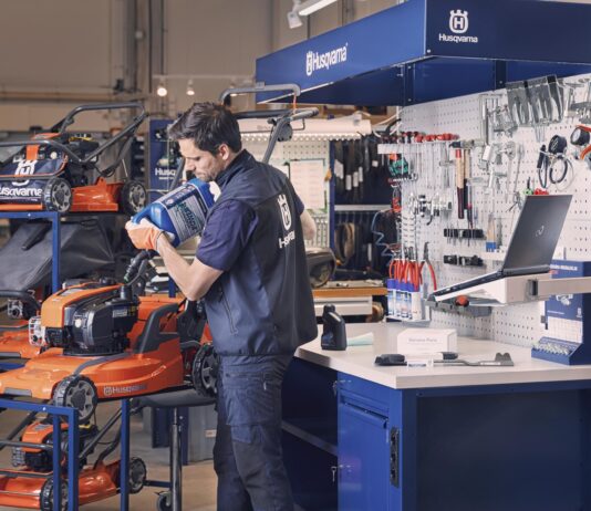 Maintain your power tools to avoid breakdowns.