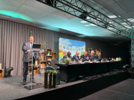Steenhuisen urges sustainable and profitable farming at 2026 Grain SA Congress