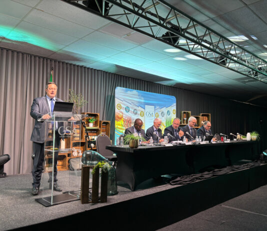 Steenhuisen urges sustainable and profitable farming at 2026 Grain SA Congress