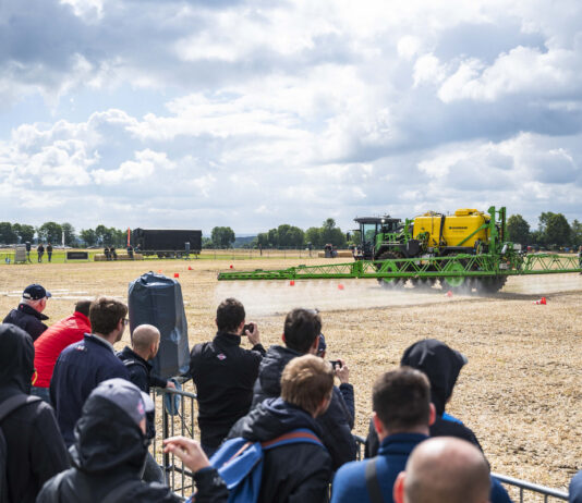Live demos of farm machinery and field robots at DLG-Feldtage 2026