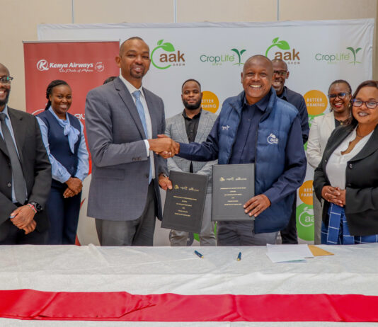 Fahari Aviation and aak-GROW / CropLife Kenya join forces for precision agriculture in Kenya