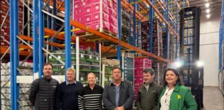 Steenhuisen visits Ceres amid storm damage and blackouts risking fruit exports