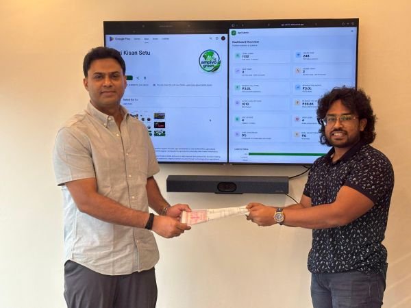 (L)-N. Vidhya Sagar Reddy Managing Director Avio Smart Market Stack Limited and (R)- Anupam Shah Chief Operating Officer Ampivo Smart Technologies_ (002)