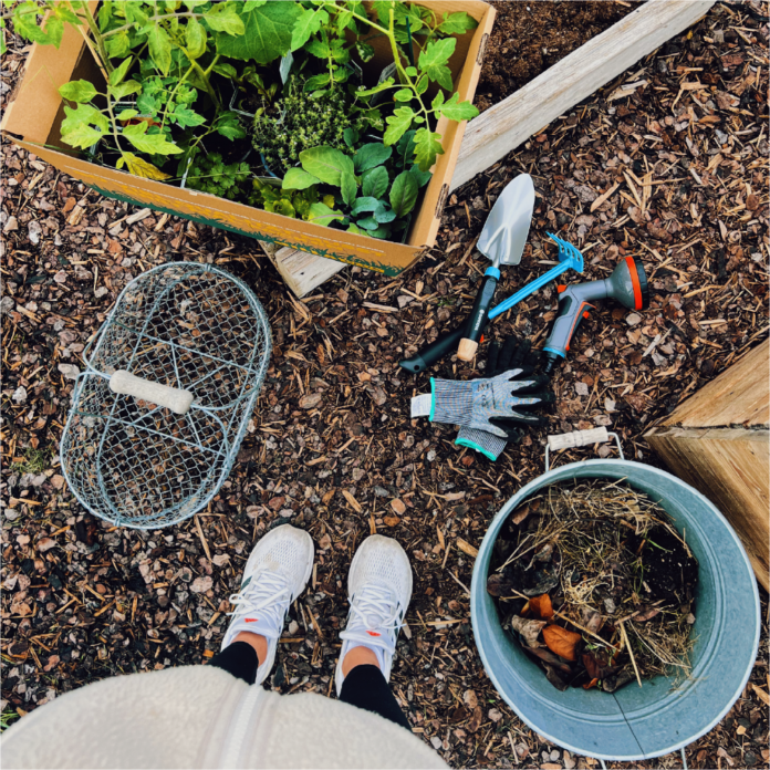 THREE SMART ADDITIONS TO YOUR SUMMER GARDENING TOOLKIT-01